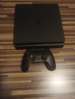 PS4 Slim+podsvícený ovladač+kompletní kabeláž