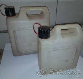 Plastové retro kanystry - 1