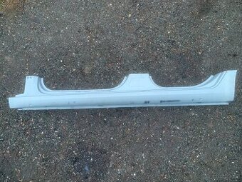 Škoda Octavia 3 levý práh originál