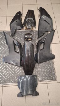 Sada plastů Husqvarna 2025, 2019