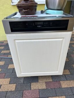 Prodám myčku WHIRLPOOL WBC 3C34 PF X
