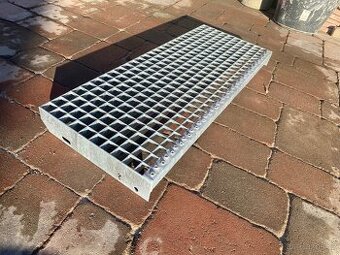 Podlahový rošt - schodnice