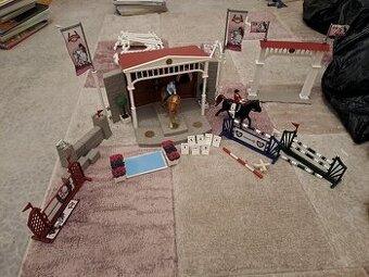 Schleich Horse club závodiště - překážky navíc
