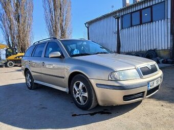 Škoda Octavia 1