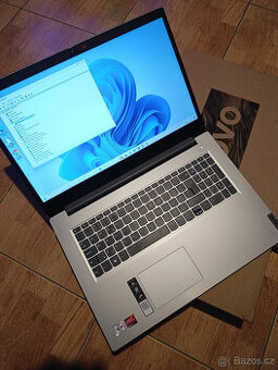 Lenovo 2 disky / velke LCD 17,3 / v provozu jen 28dní