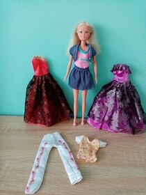 Panenka Barbie s oblečením