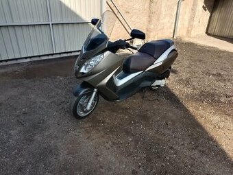 Peugeot satelis 125i CZ doklady v ceně