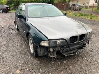 E39 523ia