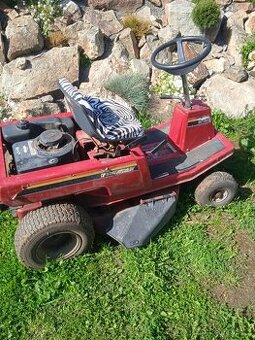 Zahradní traktor - mulčovač - rider