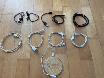 9x nabíječka Micro USB + 1x bezdrátová naiječka na telefon - 1