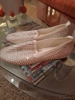 Nové luxusní espadrilky poseté kamínky