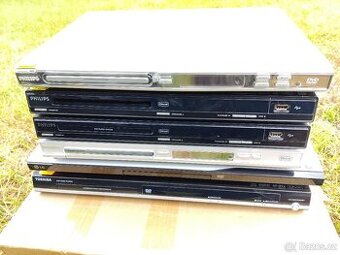 4x Philips,1x LG a 1x Toshiba DVD přehrávače