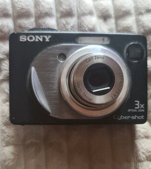 Sony Cybershot DSC-W12 - na díly