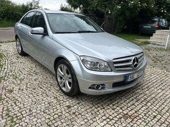 Mercedes c180 1.6 benzín LPG ‼️Velkým servisem před 600km‼️