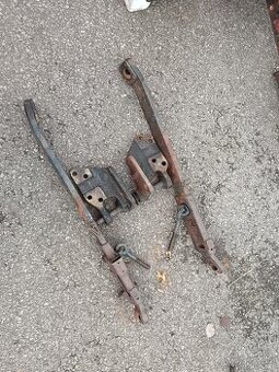 ZETOR RAMENA KONZOLE 6211,6245,7211,7245,7711,7745..