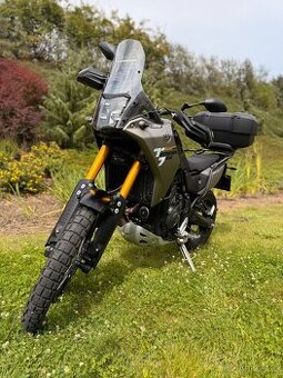 Yamaha Tenere 700 rv. 2025 - nový model (výbava za 30 tis.)