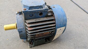 Motor AIS90S2 po generálce