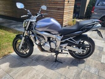 Yamaha FZ6