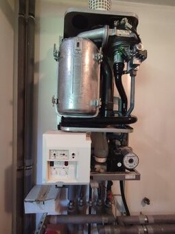 Plynový kondenzační kotel Buderus Logamax Plus GB 122