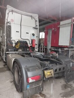 Přestavby tahačů na nosiče nástaveb s možností tažení návěsů