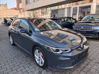 VW Golf 8 GTE 1.4TSI Hybrid 180kW DSG - záruka Autodraft