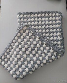 Deka z příze Alize Puffy