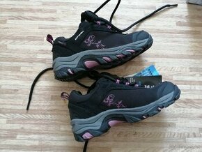 Nové softshellové boty vel. 29