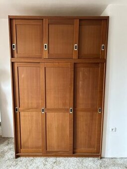 Šatní skříně mahagon