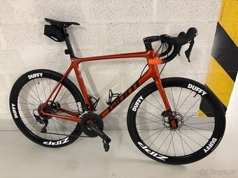 Silniční kolo Giant TCR 1+ L, vcetne wattmetru a garmin setu