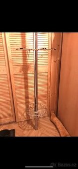 Nerezová tyč k baru