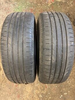 Humy Nokian Wetproof 205/60 R16