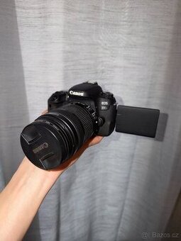 Canon EOS 77D