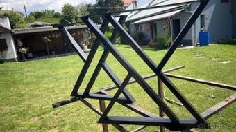 Nohy na jídelní stůl