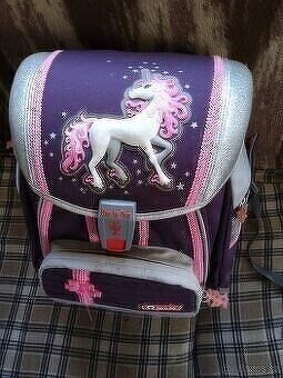 Školní aktovka pro děti 1. stupně ZŠ