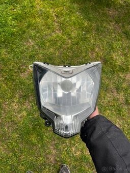 Kawasaki z 125 světlomet