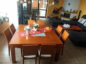 Jídelní stůl, židle, konferenční stolek