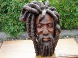 Dřevená busta, socha Bob Marley.