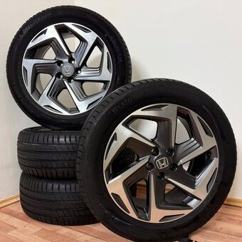 HONDA CR-V 5 5x114,3 R19 ET45+LETNÍ 235/55R19 7,5mm