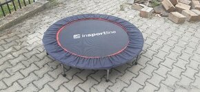 Trampolína