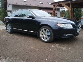 Volvo S80 II 4.4i v8 AWD