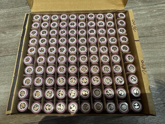 100kusů Li-Ion 18650 články baterie kapacita 1600 - 1800 mAh