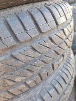 letni pneu 165/65/14