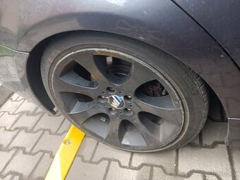 BMW e90