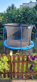 Trampolína