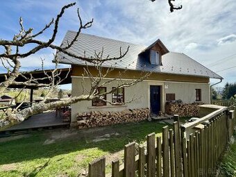 Prodej rodinného domu 200 m2, pozemek 1.207 m2 - 1