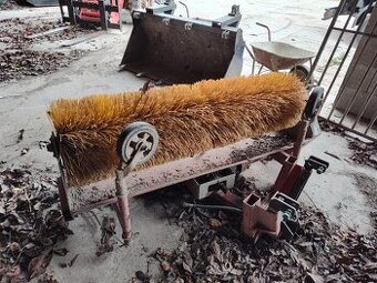 Zametací kartáč za traktor