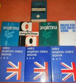 Anglické slovníky a učebnice