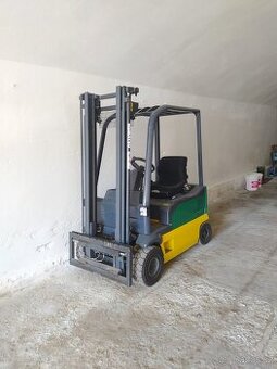 P: VZV Komatsu FG18