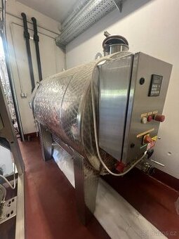 ROTATANK , VINIFIKÁTOR 1600L S MÍCHÁNÍM , CHLAZENÍM A OHŘEVE