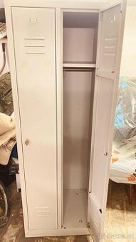 Šatní dvojskříňka